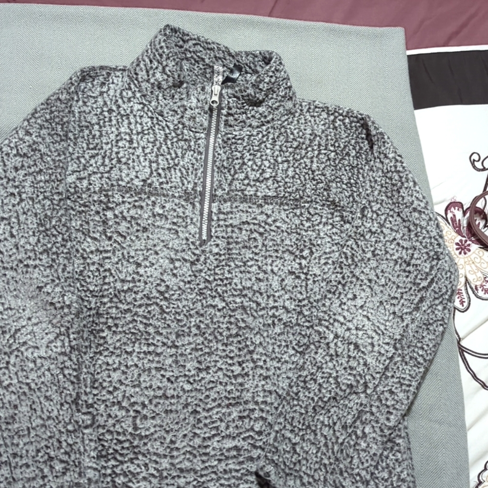 Women's pullover